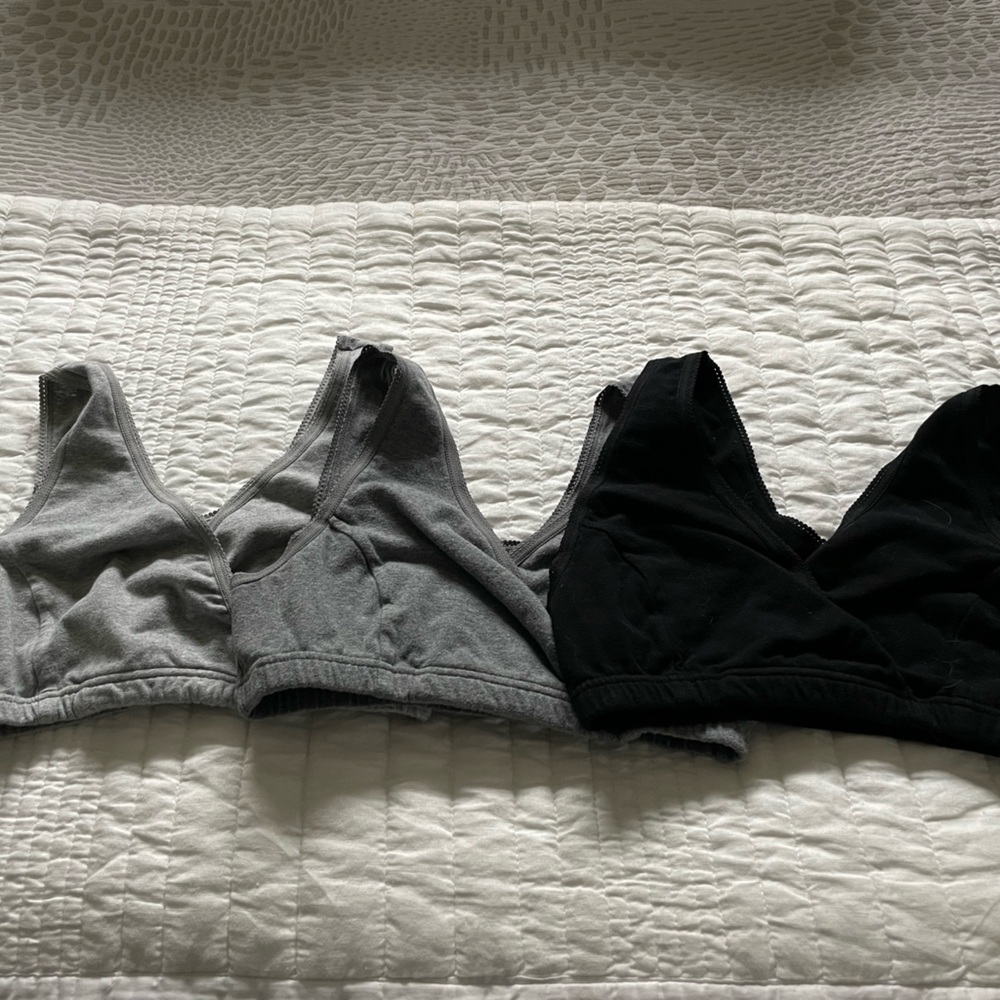 Cayke maternity/nursing sleep bras